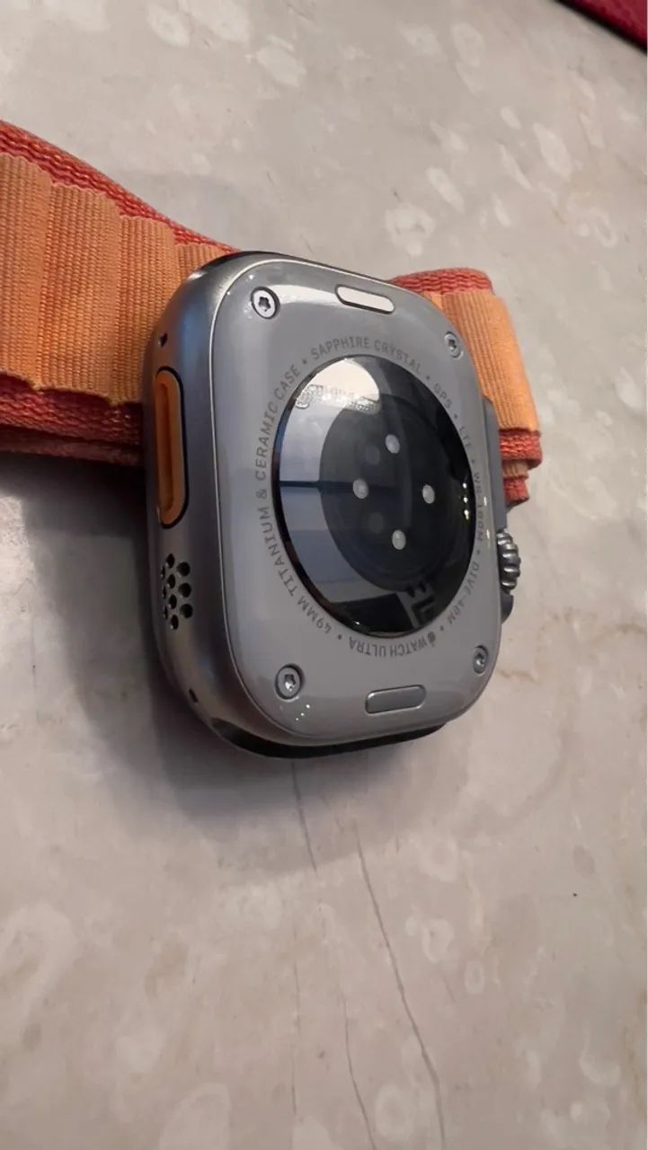 Apple Watch Ultra 2 - 49mm - SEMI NOVO - usado poucas vezes  - Pulseira Original - Foto 2