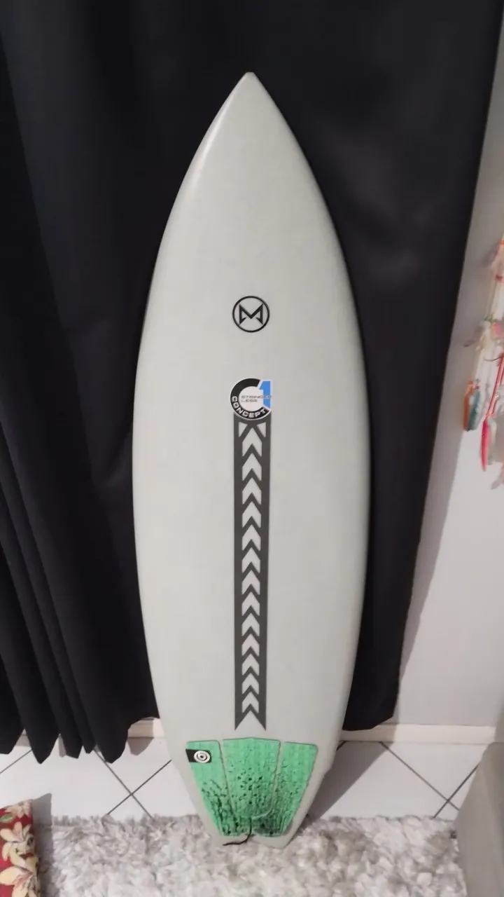 Vendo: Prancha de Surf muito nova.
