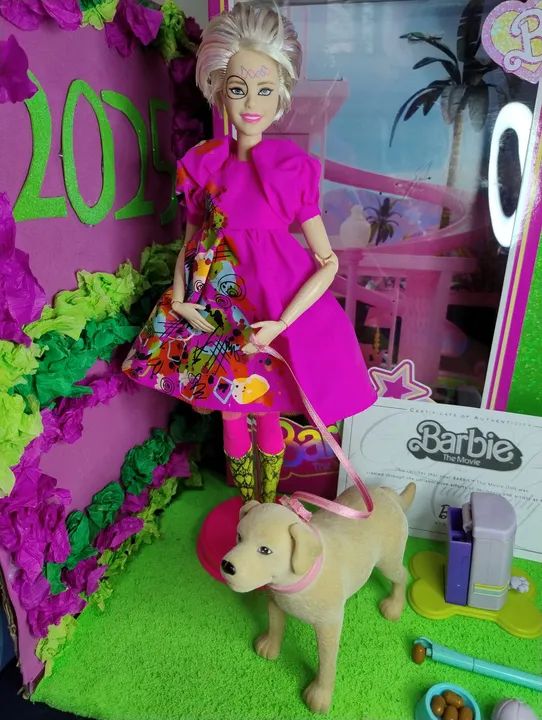 Barbie The movie -Barbie Estranha 