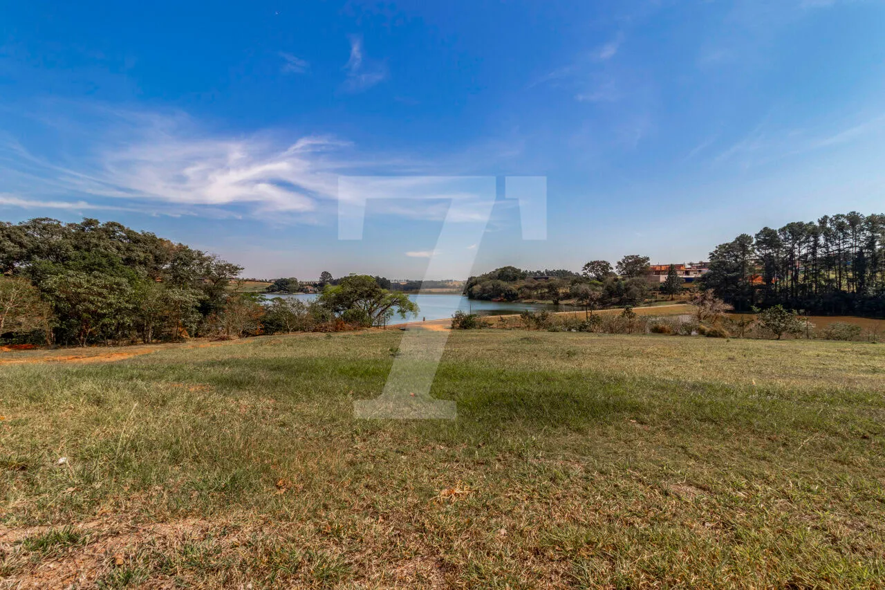 Terreno à venda na Praia/Fazenda da Grama vista para o Lago