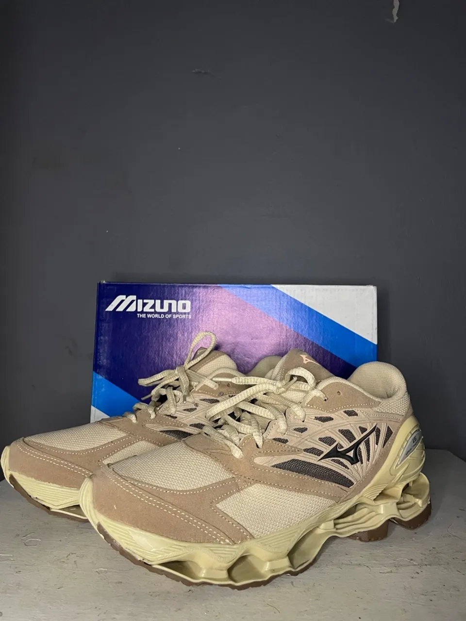 Tênis Mizuno Prophecy Bege