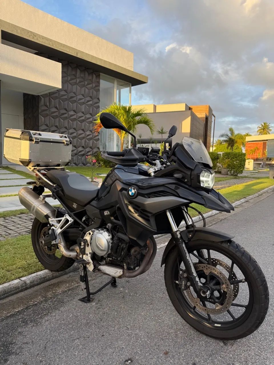 BMW F750 GS Premium 2023 - Ótimo estado, único dono, com bauleto - Foto 5