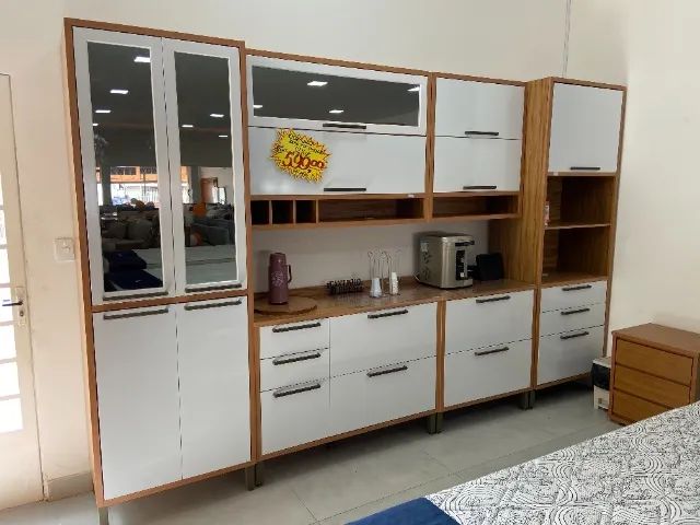 Cozinha Planejada 100% MDF c/ Vidro Reflecta - Estilo e Praticidade