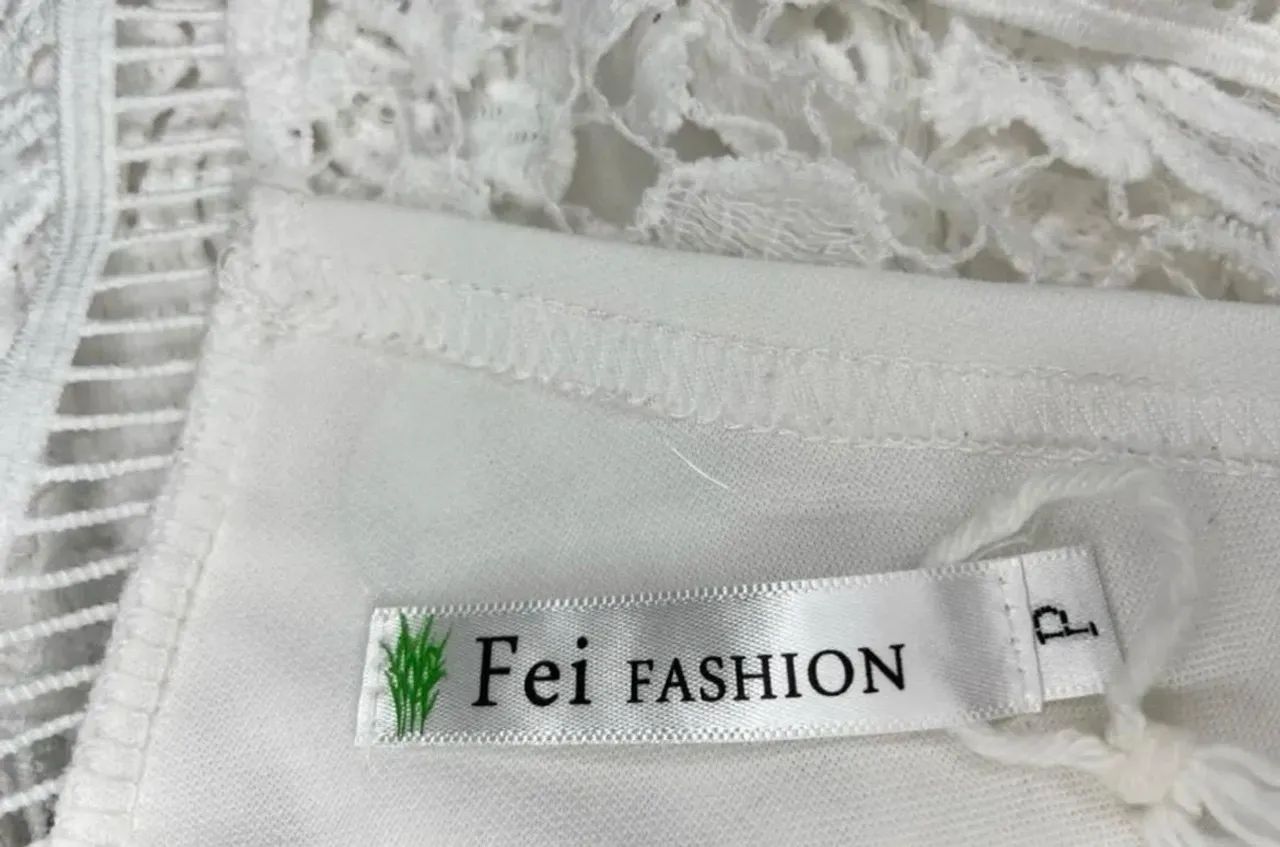 Macacão curto tam P branco com renda Fei - Foto 4