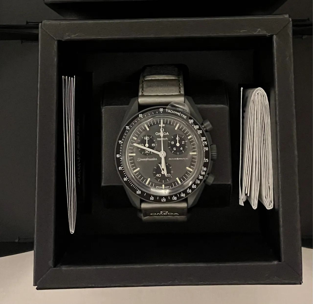 OMEGA × SWATCH Mercury Relojoaria Timeless