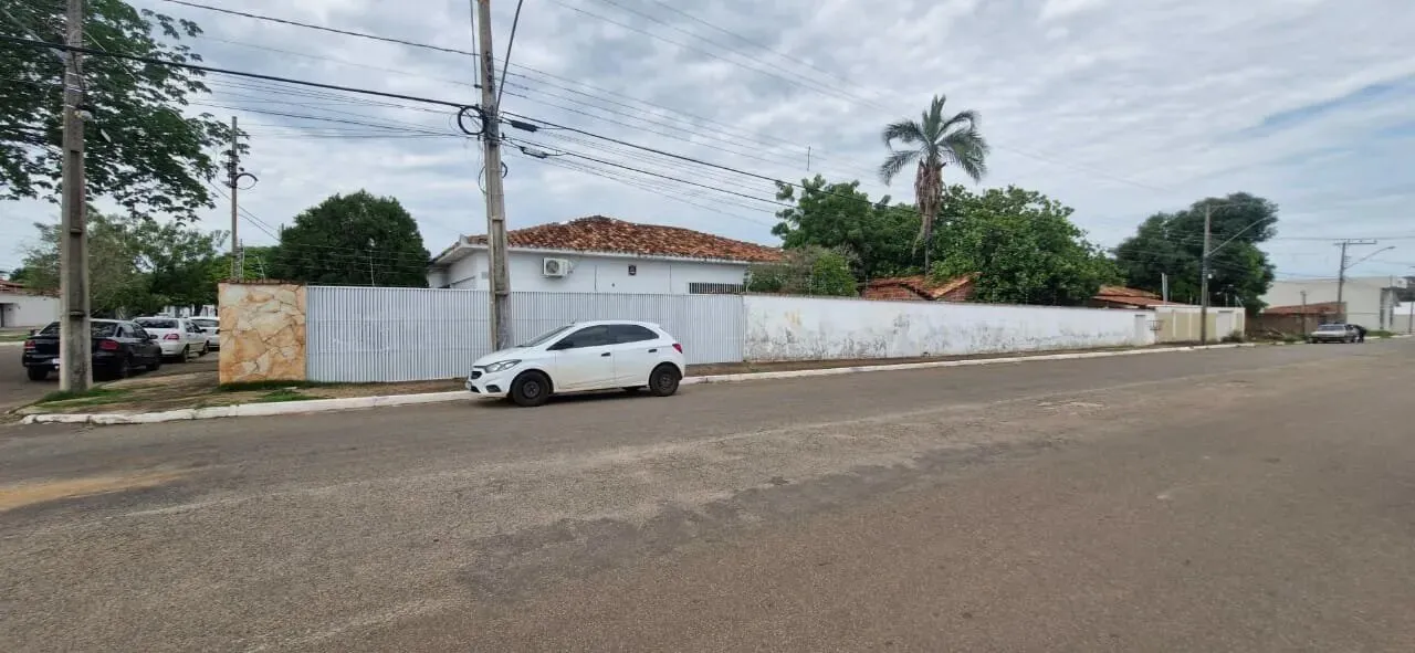 Vendo CASA com area Total; 1200,00m², Setor Aeroporto, Porto Nacional-TO