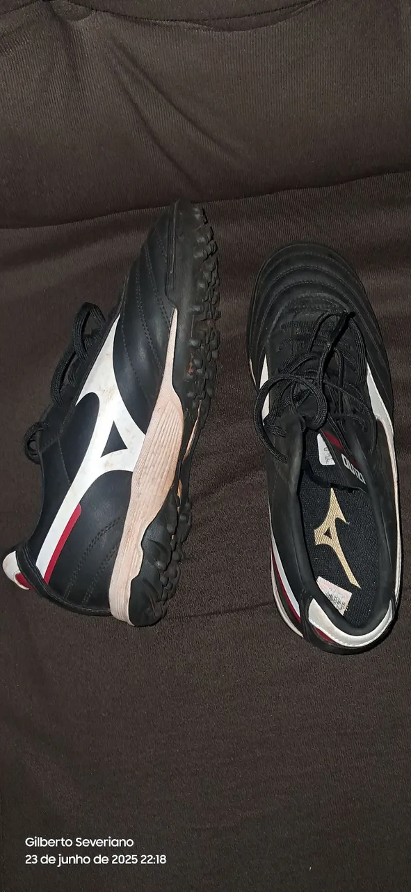 Chuteira Mizuno