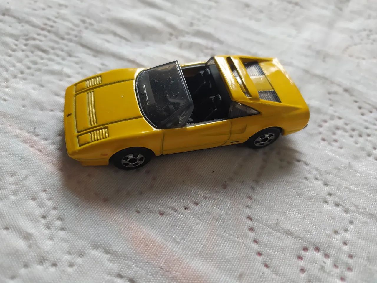 Miniatura Ferrari Conversível Vermelha - Foto 2