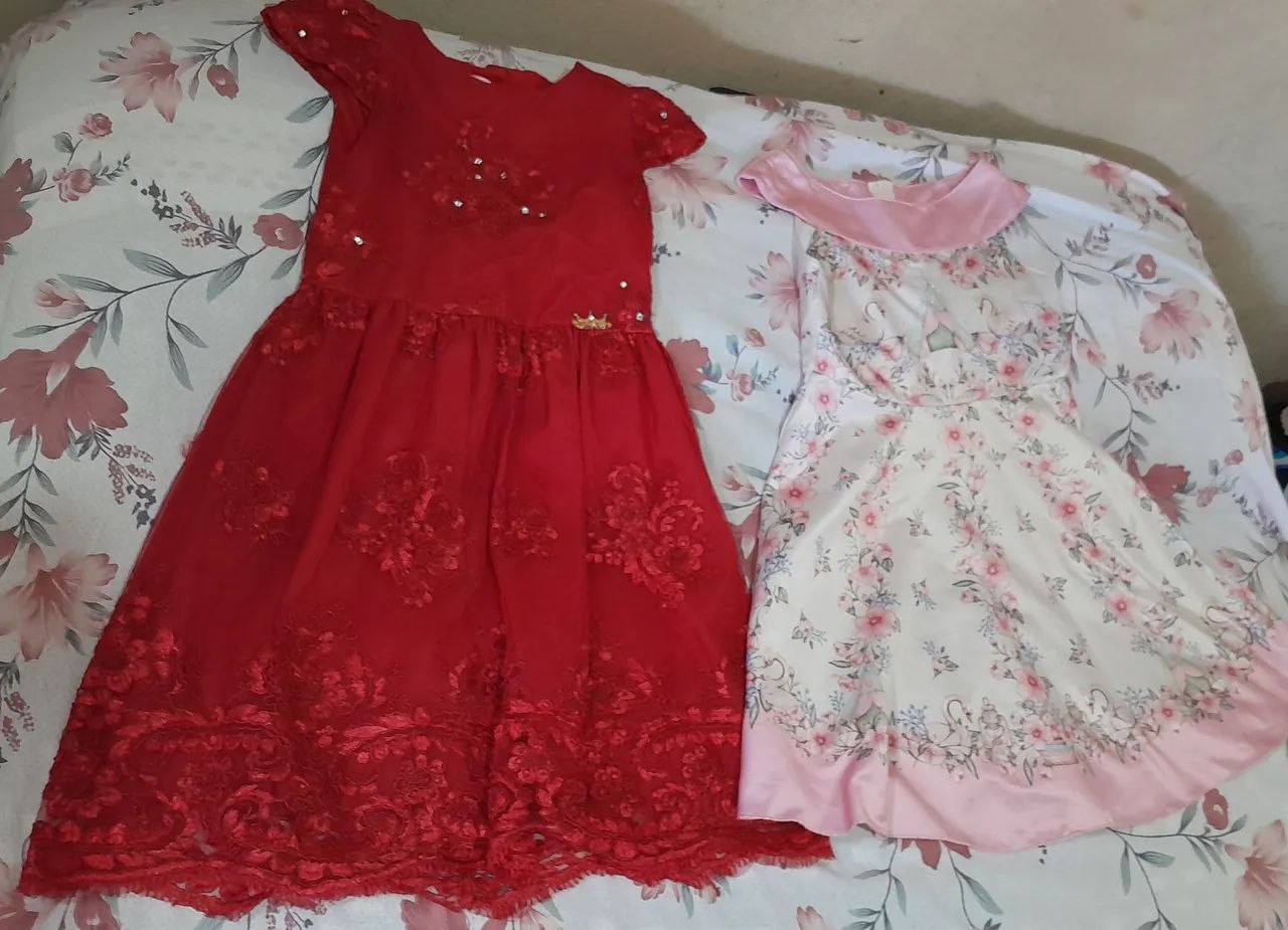 Lote vestido tamanho 6 a 8 anos 