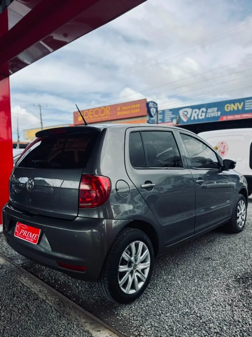 Volkswagen Fox 1.0 MI Total Flex 8V 5P 2011 - Foto 4