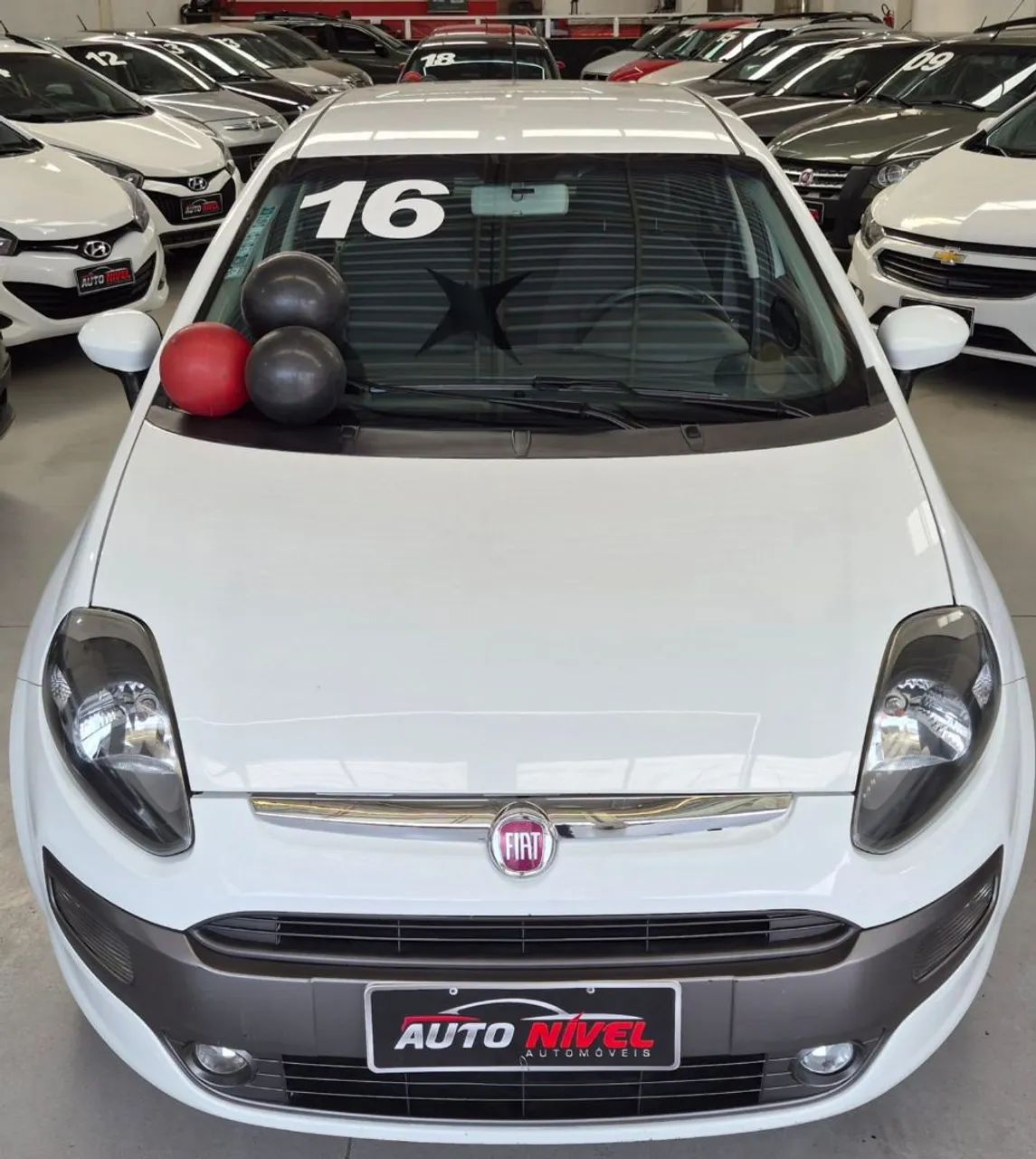 Fiat Punto Essence SP 1.6 Flex 16V 5P 2016 - Foto 2