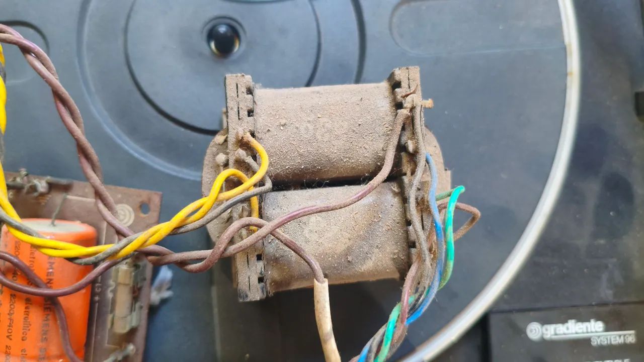 Gradiente dd1 transformador com fonte no estado  - Foto 2