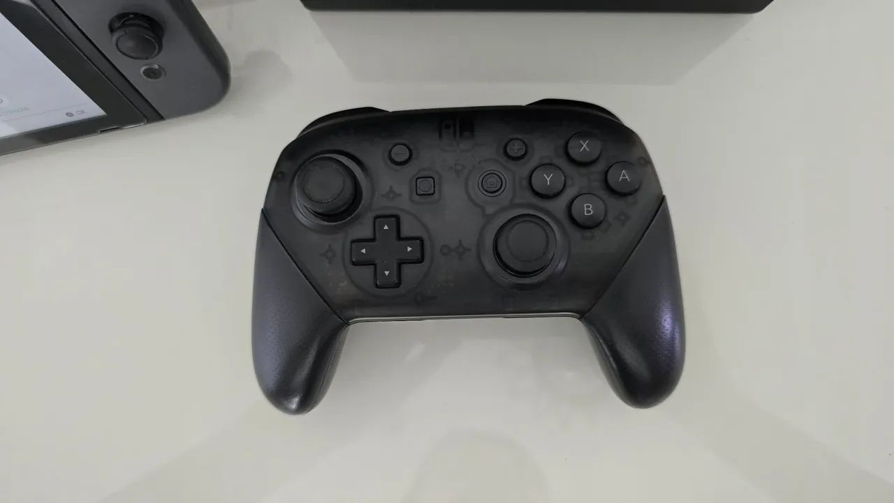 Nintendo Switch (ver2) + Pro Controller - Foto 3
