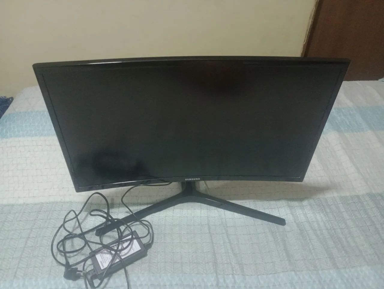 Monitor gamer curvo Samsung 24"  - Foto 2