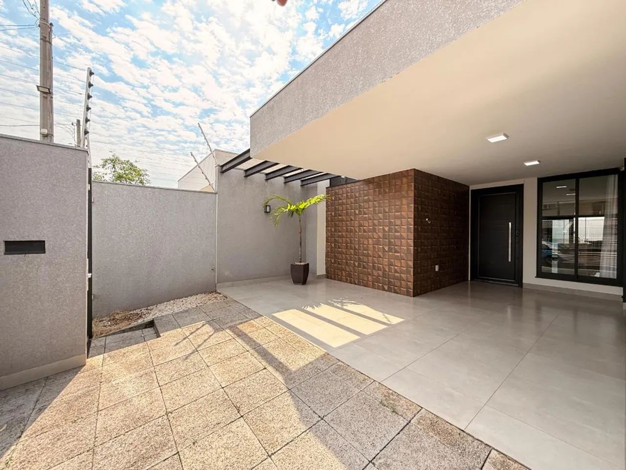Casa para alugar em Maringá, Parque Residencial Cidade Nova, com 3 quartos, com 143.51 m² - Foto 3