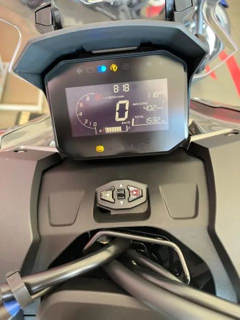 Honda ADV 160 - Foto 4