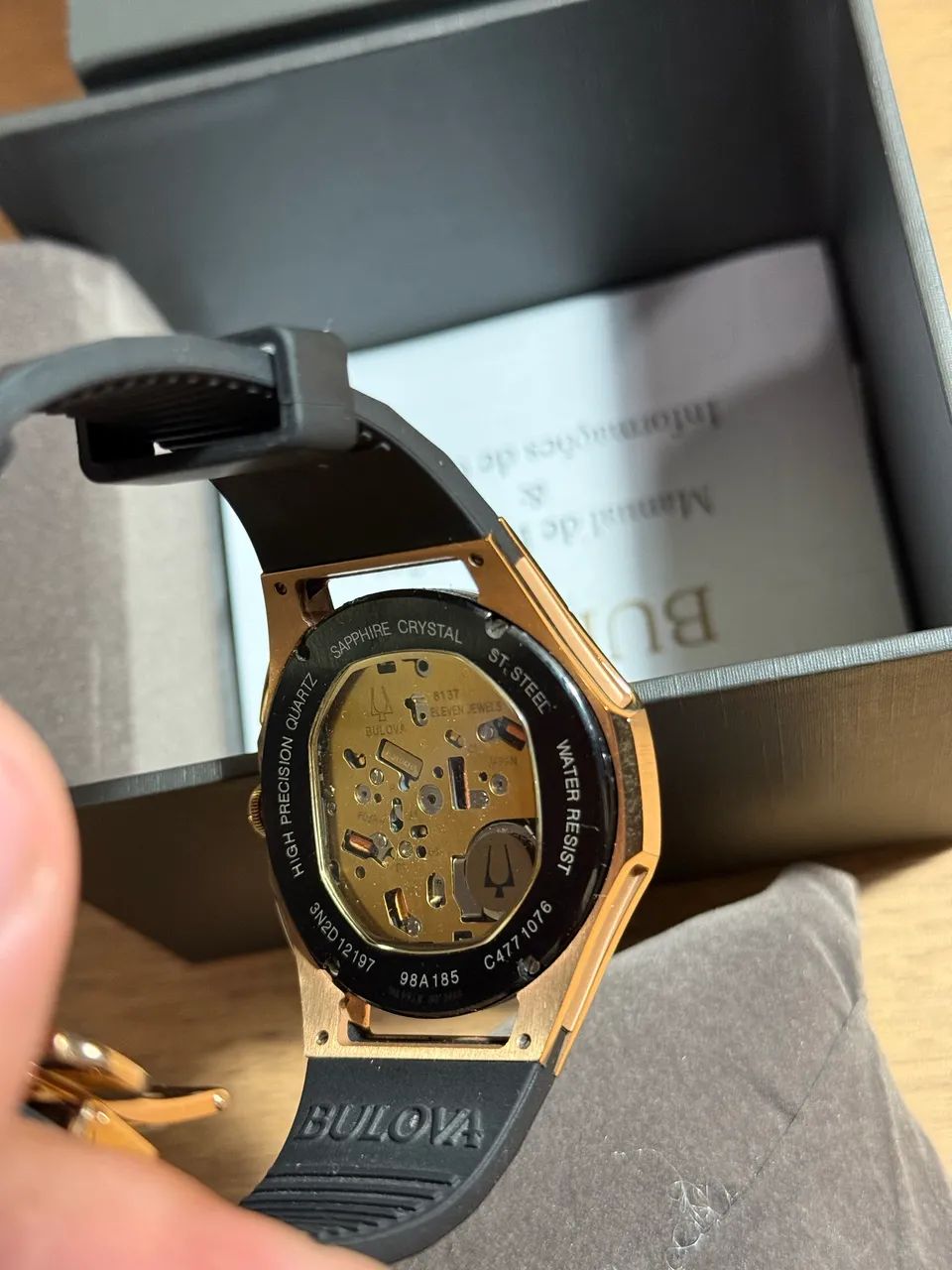 Relógio Bulova Curv - Foto 4