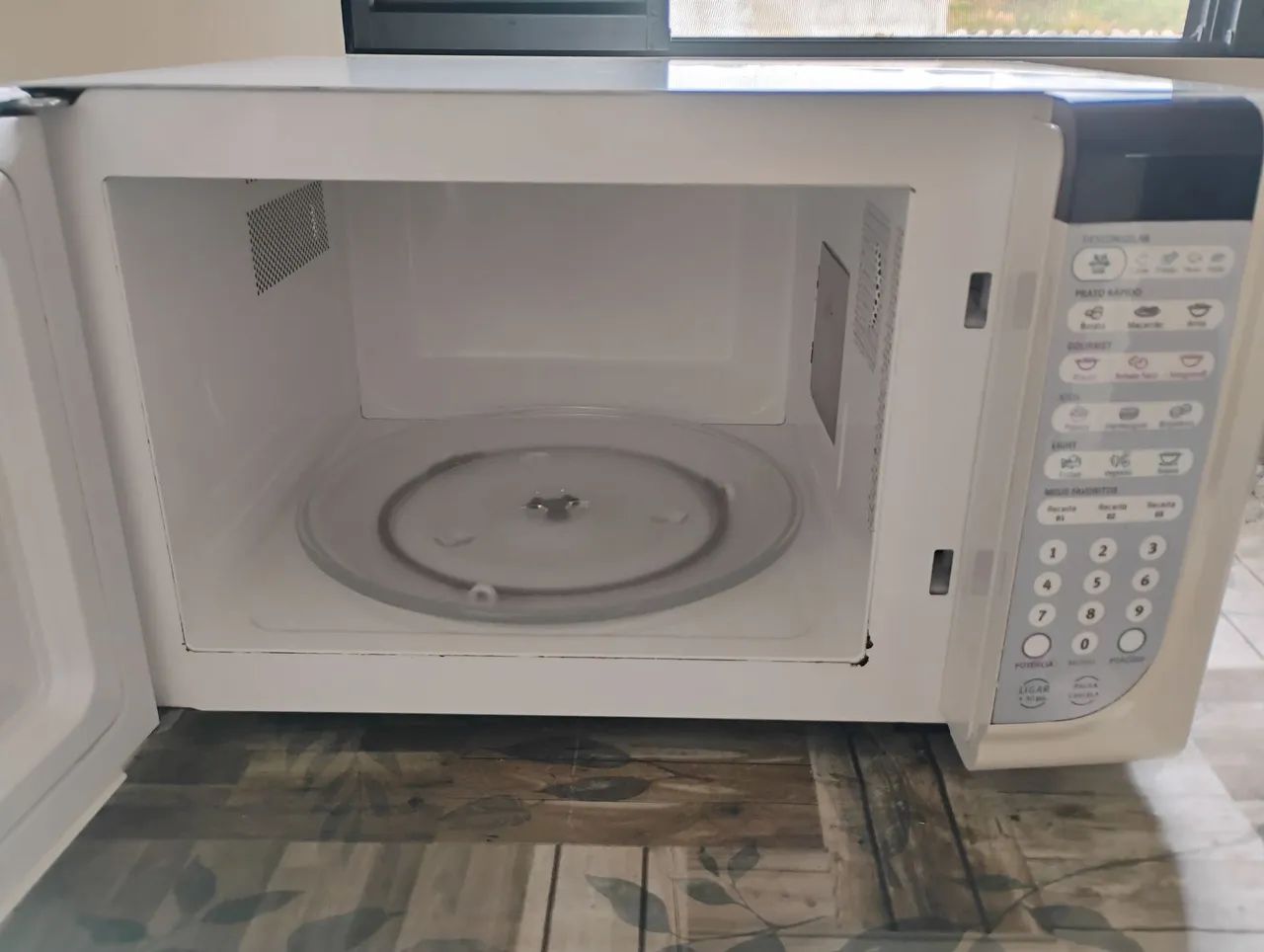 Microondas Eletrolux 31 lts - Foto 4