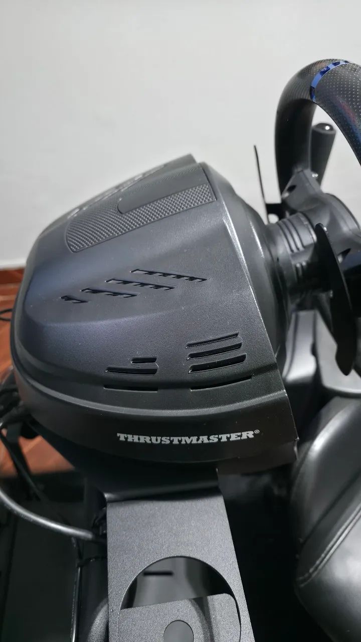 Volante thrustmaster t300 RS + pedal - Foto 3