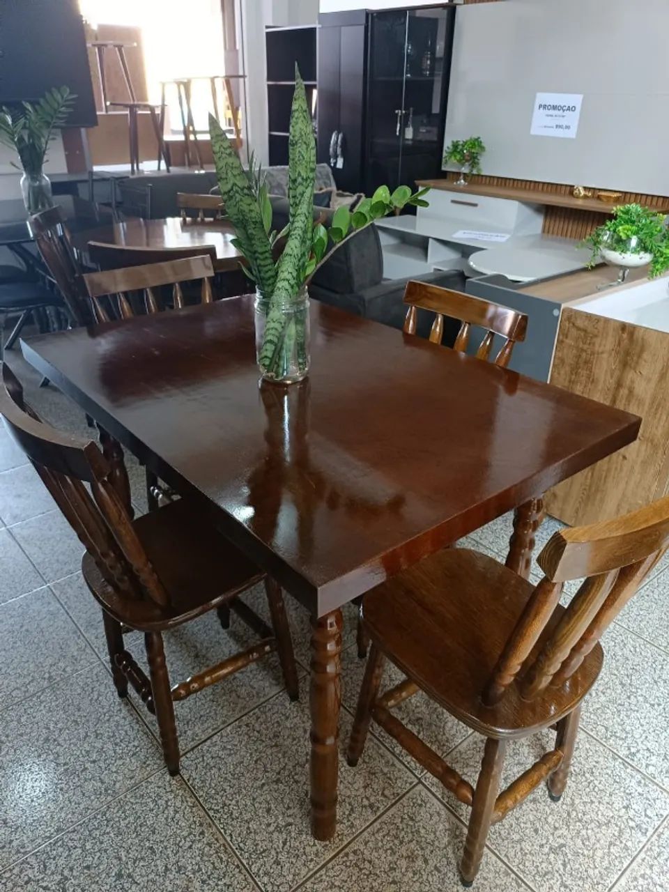 Mesa de Jantar com 4 Cadeiras de Madeira Nova , Entrego  - Foto 2