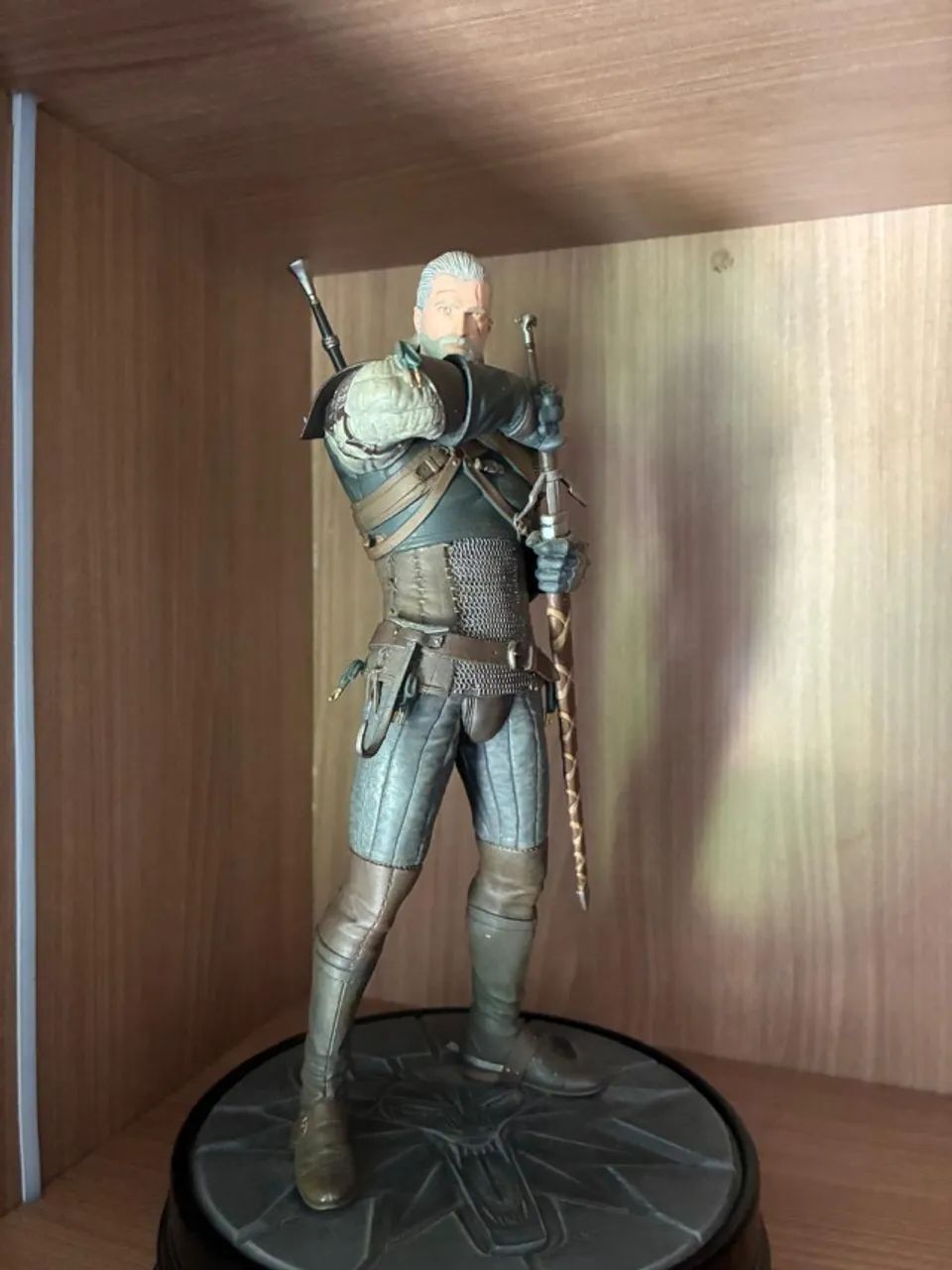 Dark Horse FIGURE THE WITCHER 3 - GERALT DE RIVIA. - Foto 3
