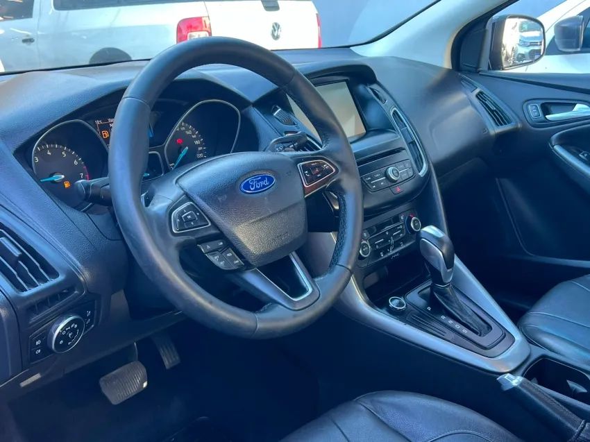 Ford Focus 2.0 16v/se/se Plus Flex 5P Aut. 2017 - Foto 4