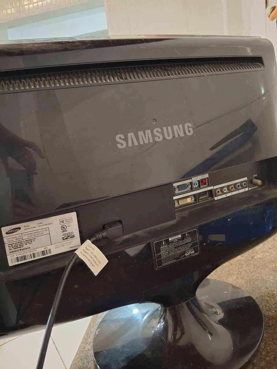 monitor queimado