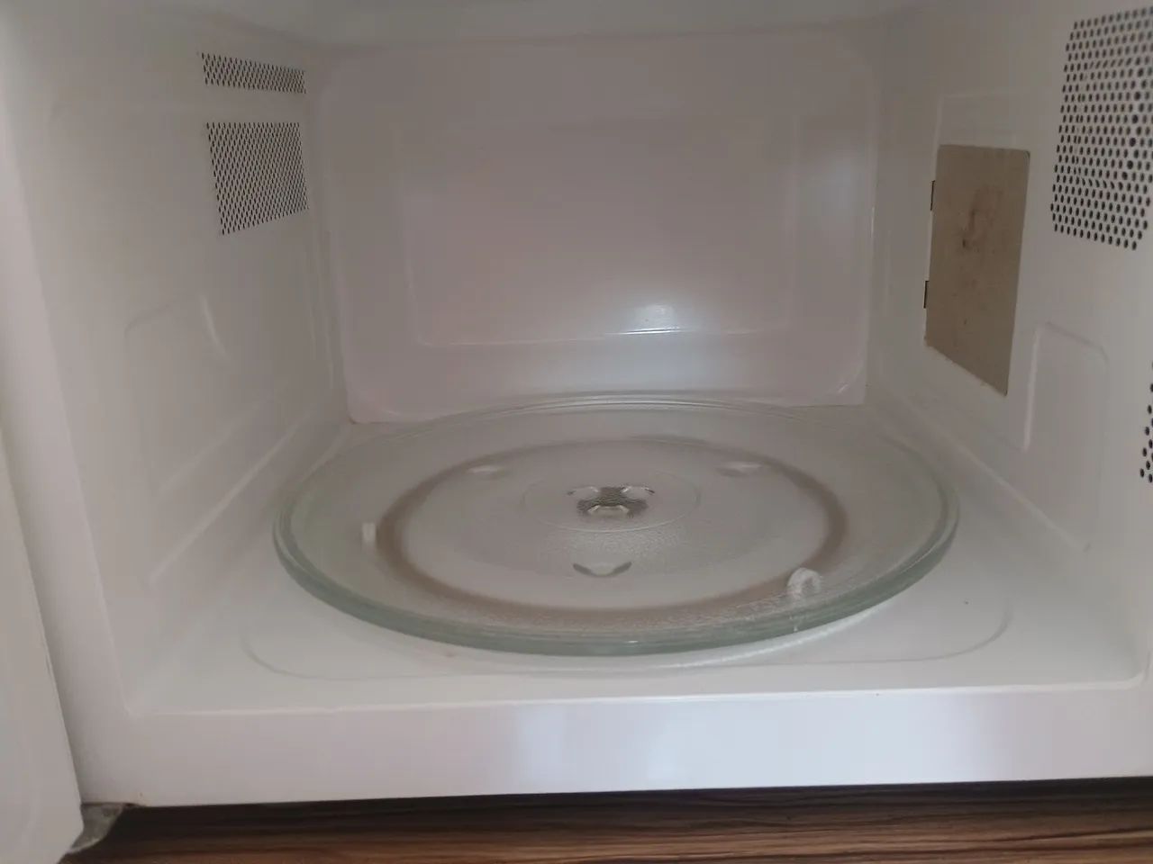 Microondas Midea 42 litros.  - Foto 4