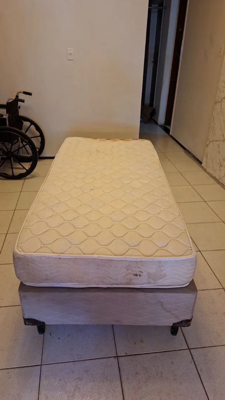 CAMA DE SOLTEIRO