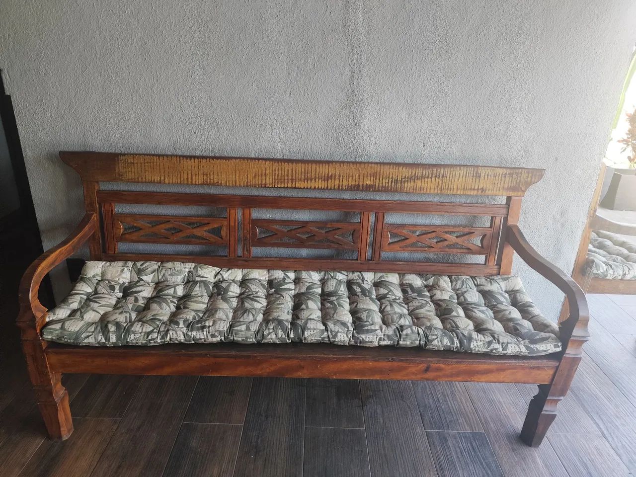 Banco de madeira 2 e 3 lugares