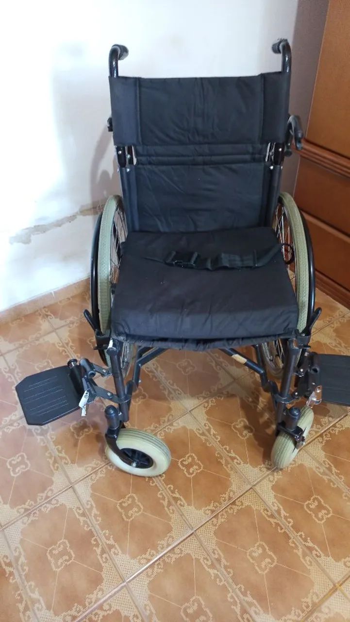 Cadeira de Rodas
