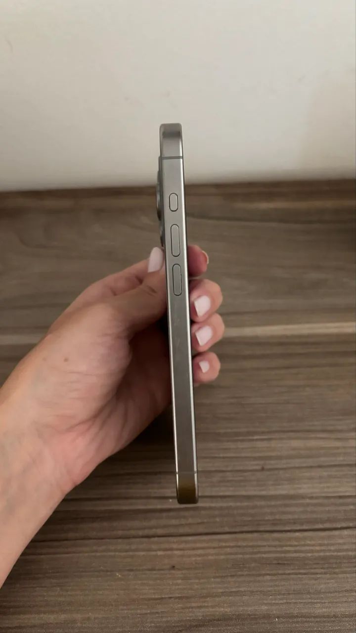 Iphone 15 pro - Foto 4