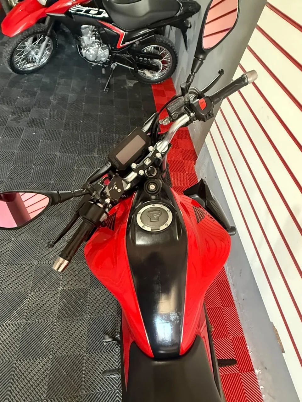 CB TWISTER 300F 2023 (Bem conservada) - Foto 5