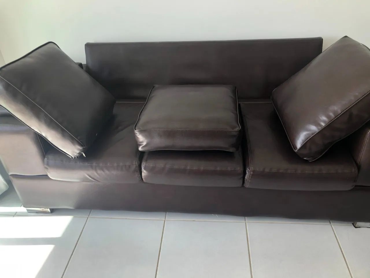 Conjunto Sofá 3 e 2 Lugares Corino PU - Marrom semi Novo