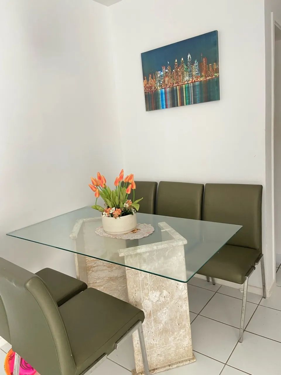 Mesa de jantar e 5 cadeiras  - Foto 3