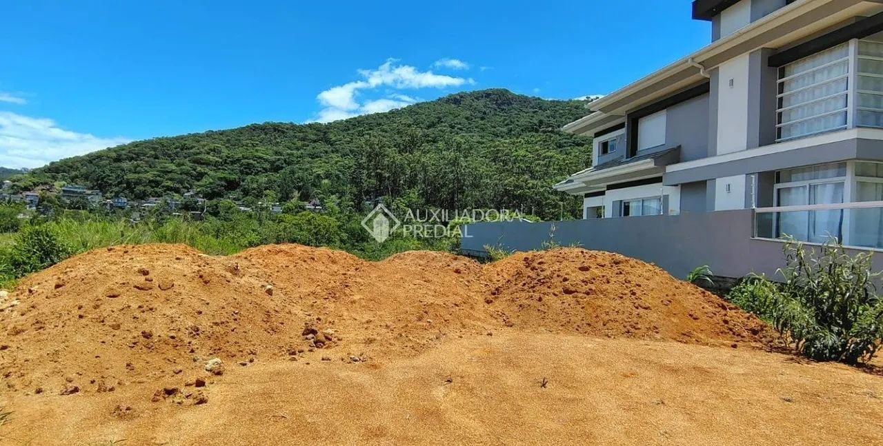 Terreno com 450 m2, pronto para construir entre o Giassi e Square SC - Foto 2