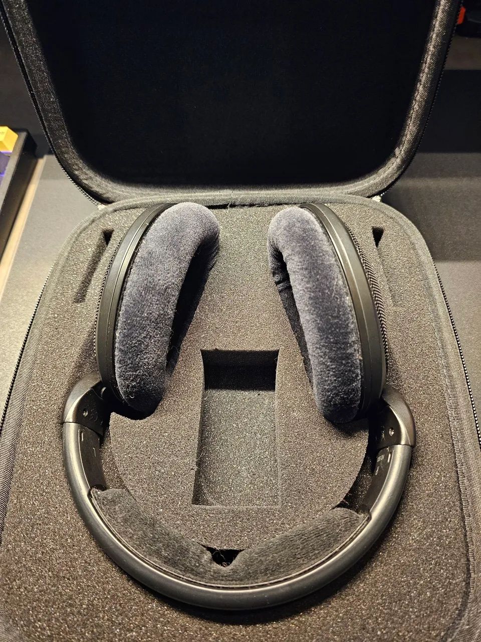 Case headphone sennheiser akg