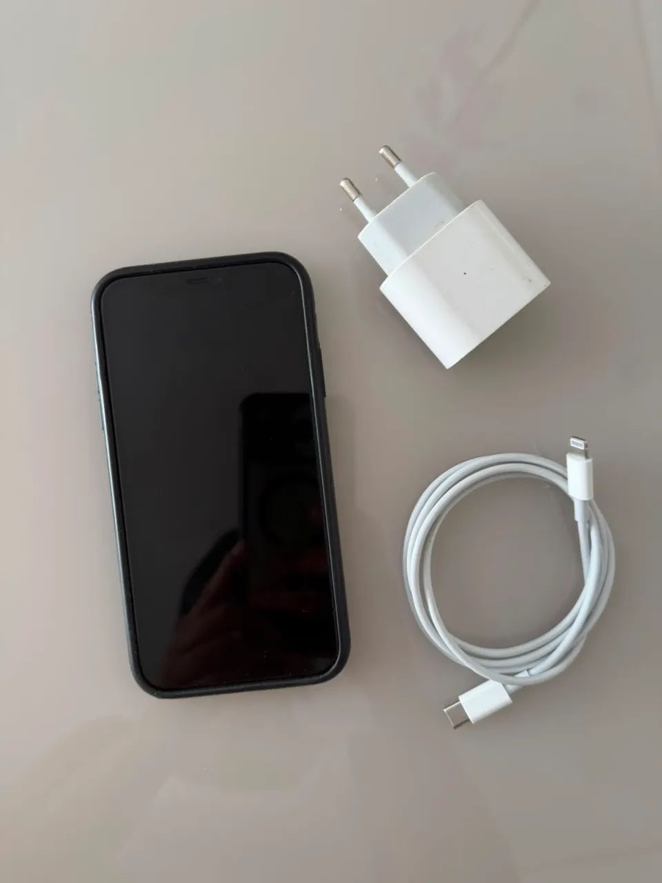 IPhone 11 64GB, 73% bateria  - Foto 5