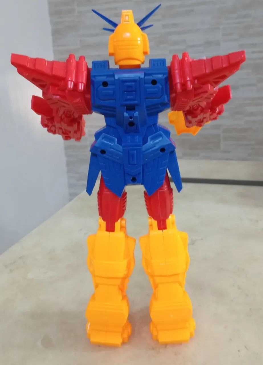 Boneco em plástico estilo transformer Desapego - Foto 5