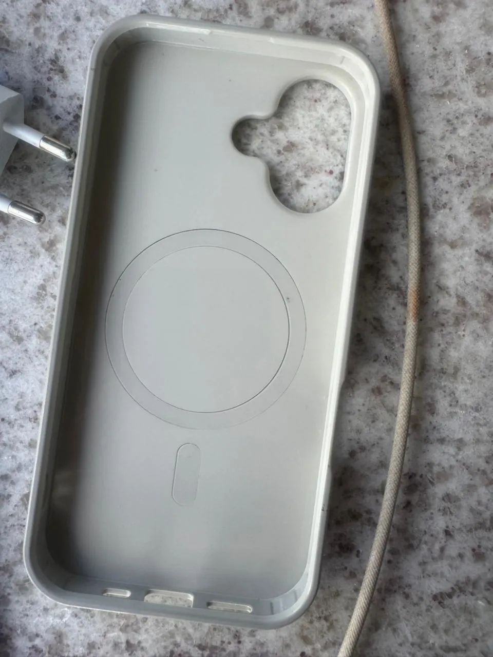 IPHONE 16 126 branco 8 meses GARANTIA- SEM DEFEITOS  - Foto 3