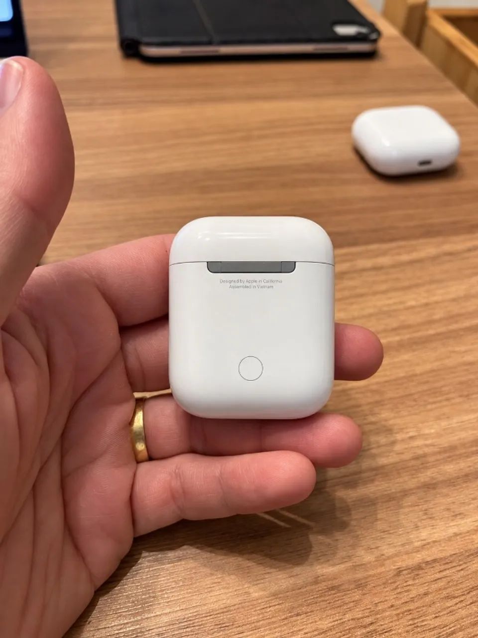 Apple AirPods 2ª geração (sem mic) - Foto 2