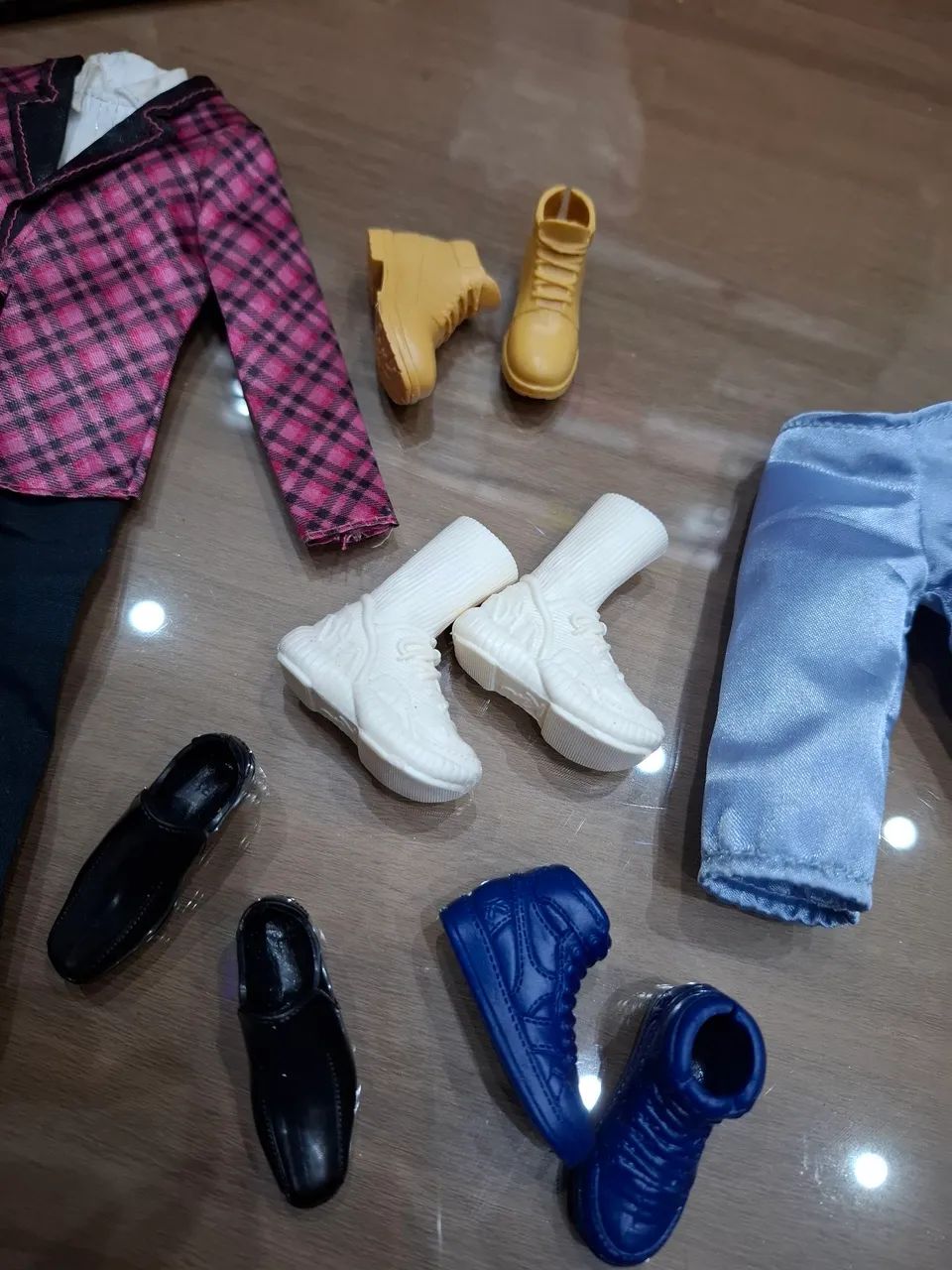 Lote boneco ken barbie - Foto 2