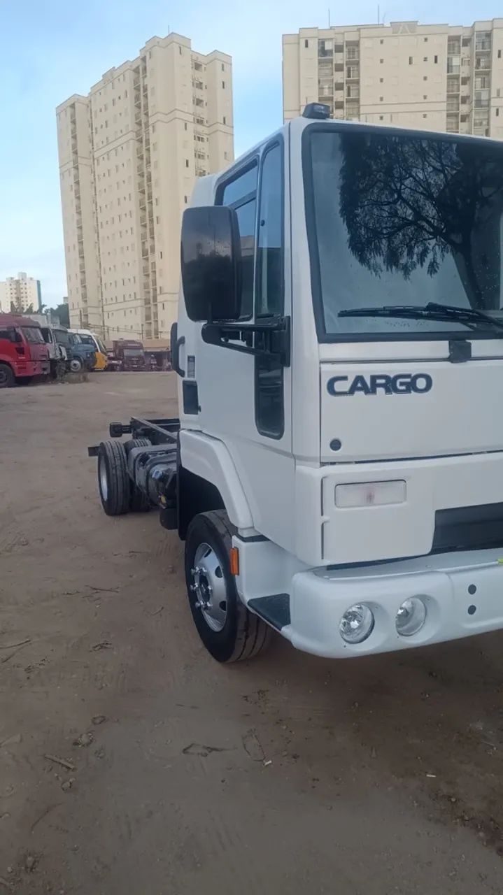 Ford Cargo 816 - Foto 3