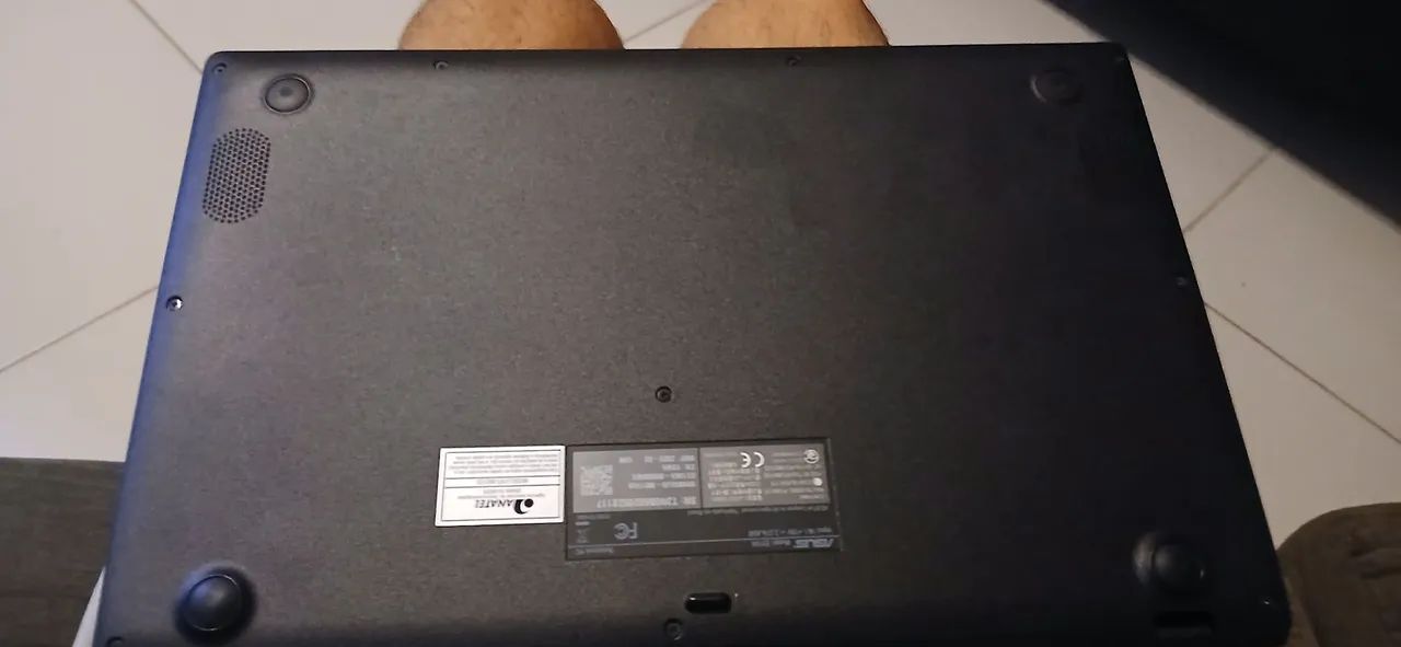 ASUS VivoBook E510 - Celeron N4500 - 4GB RAM - 116GB - Foto 4