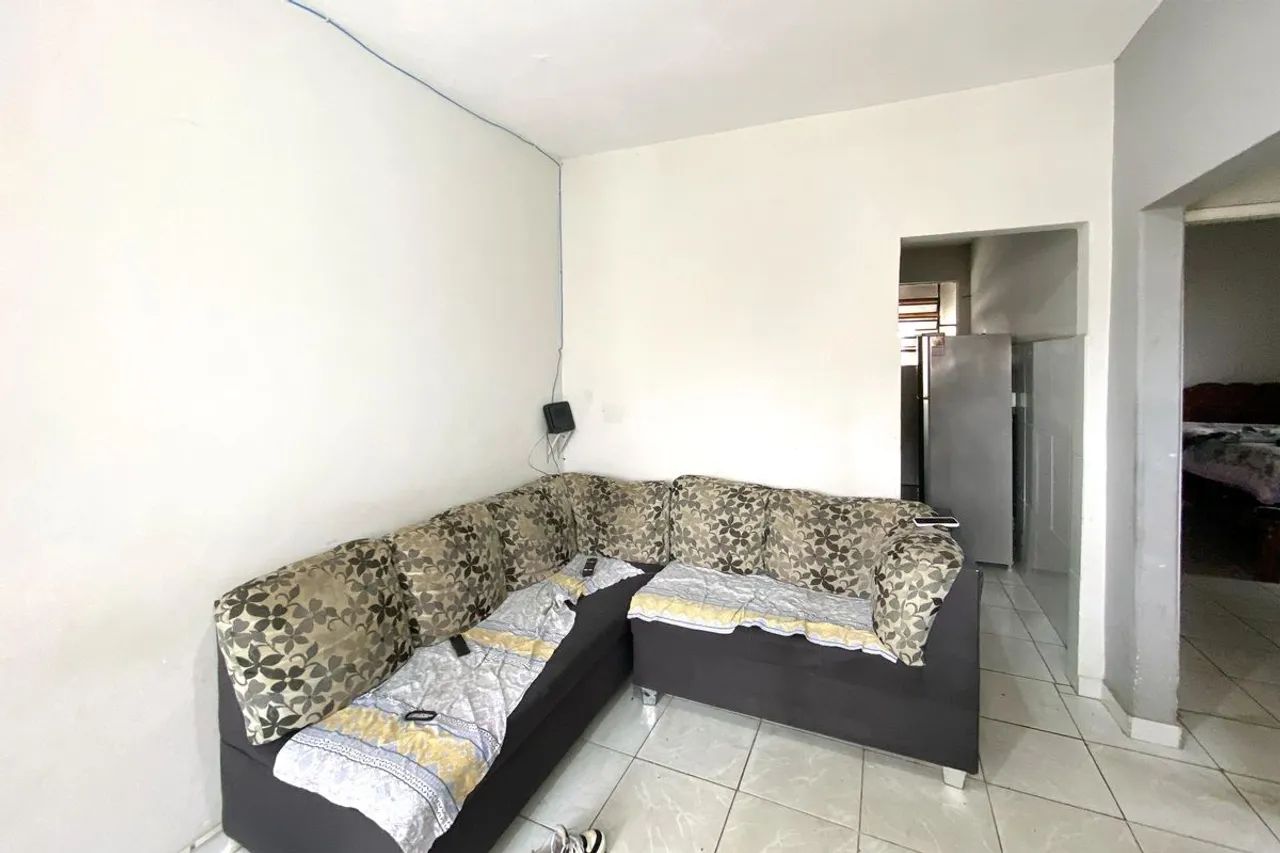 Casa à Venda - União, 2 Quartos, 300 m2