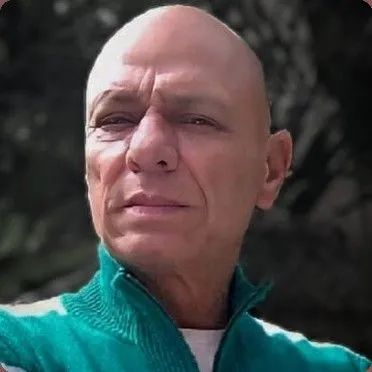Caseiro Solteiro 