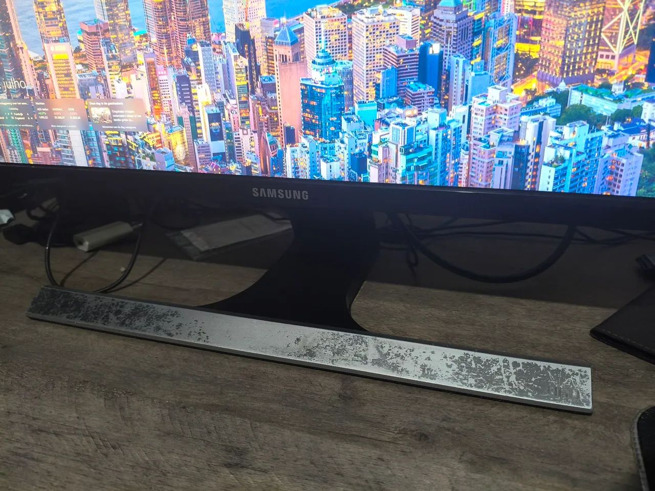 Monitor Samsung U28E590 - 28" 4K UHD - Foto 2