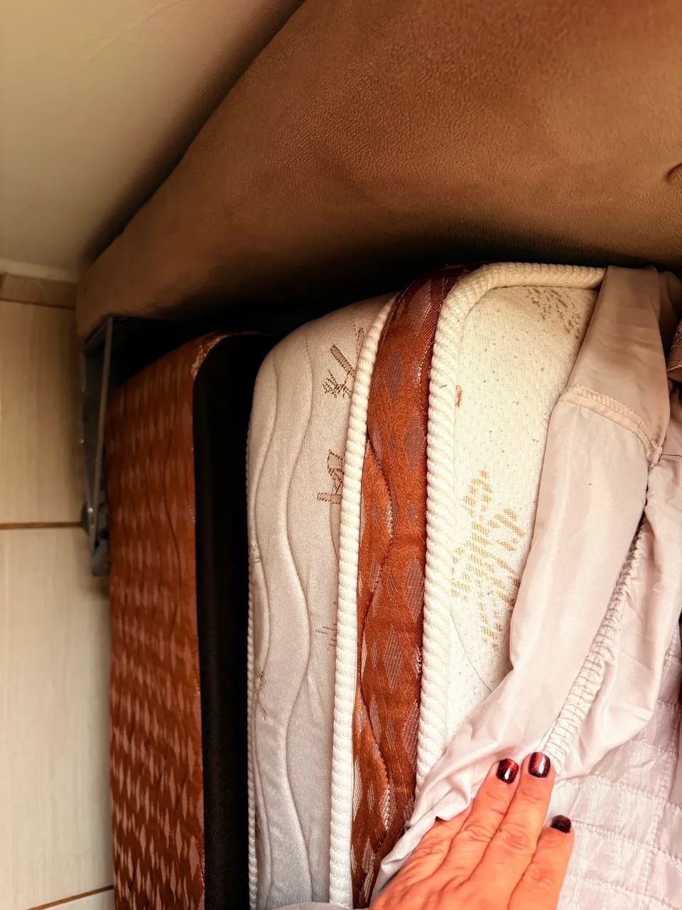 Conjunto de cama solteiro com cabeceira nova - Foto 5