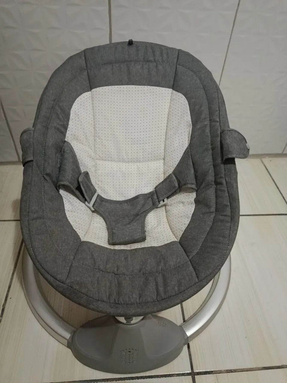 Caderinha de bebe  de balanço elétrica 