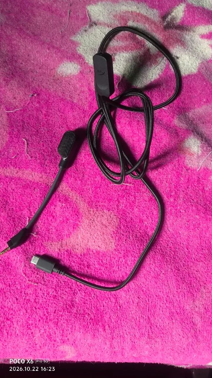 HyperX Cloud III  - Foto 2